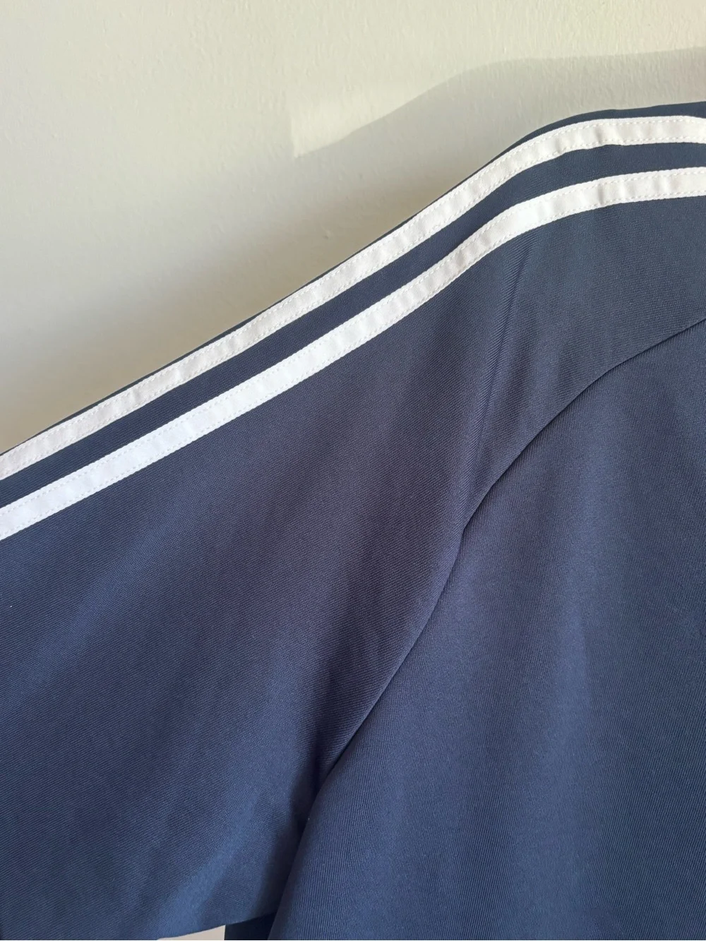Men’s Adidas Navy Half-Zip Golf Pullover with White Stripes size XL